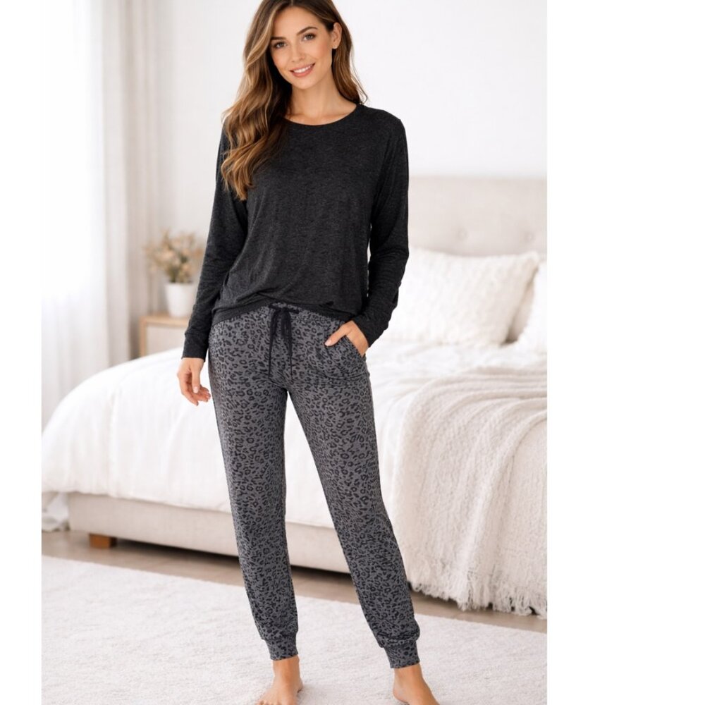 Jaclyn Intimates XL Black Long Sleeve Black Grey Leopard Print Pajama Set EUC